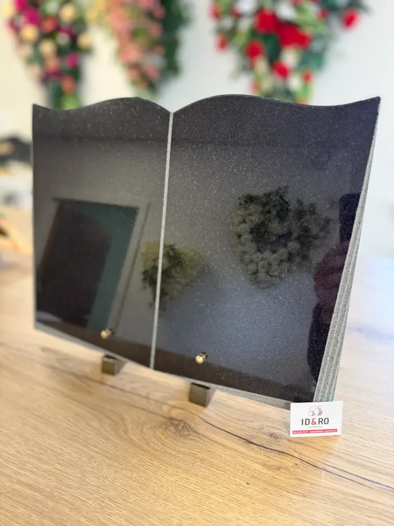 Plaque à personnaliser Granit Noir Fin 