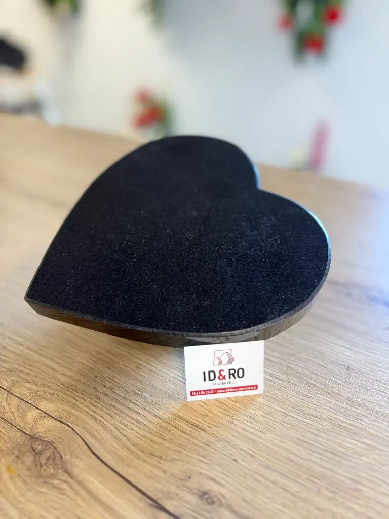 Plaque à personnaliser Granit Noir Fin  